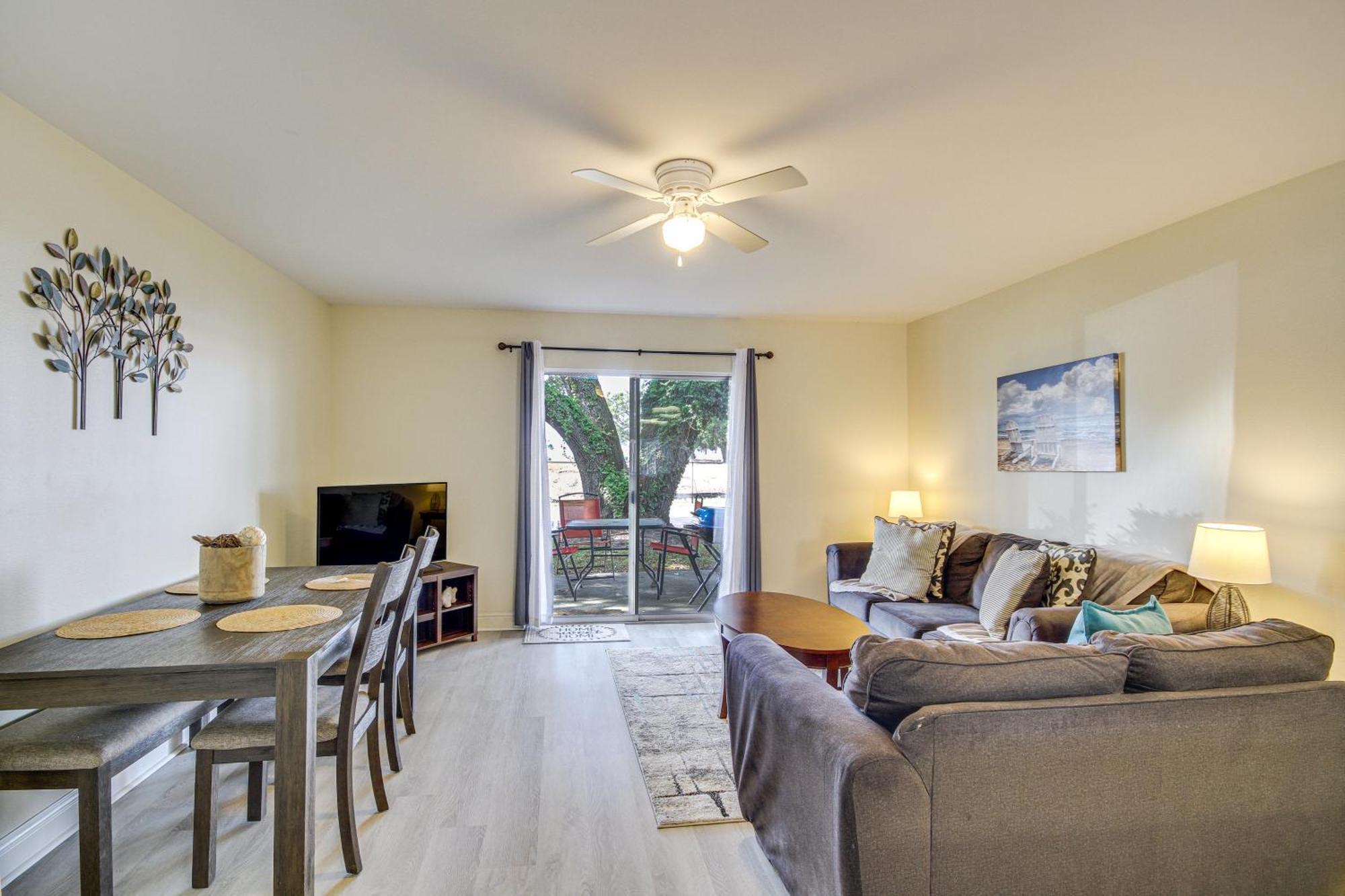 Airy Biloxi Condo With Patio Walk To Beach! Εξωτερικό φωτογραφία