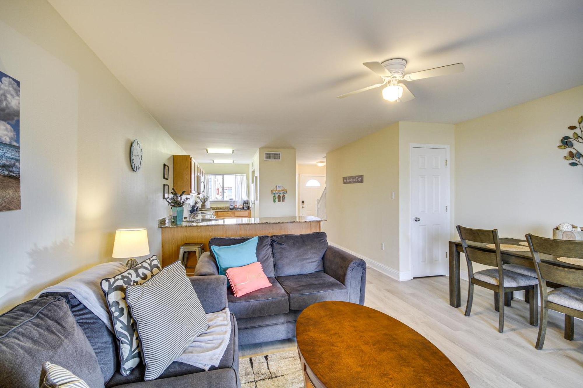 Airy Biloxi Condo With Patio Walk To Beach! Εξωτερικό φωτογραφία